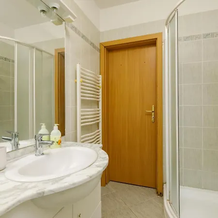 Apartmán Karen By Interhome *